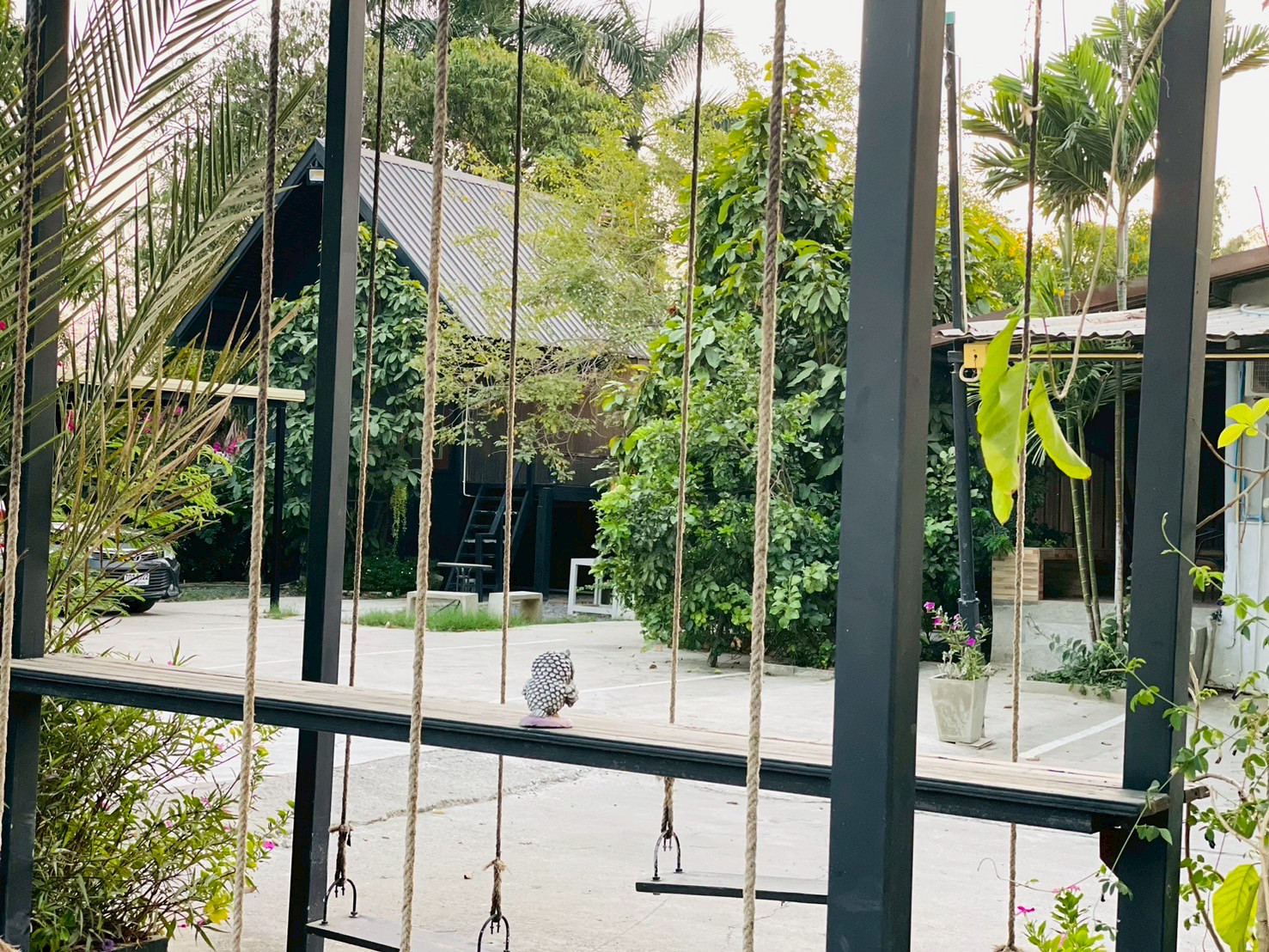 ฮ.นกฮูก รีสอร์ท ที่พัก อ่างทอง